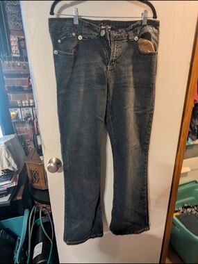 Women's Bootcut Jeans in Washed Black